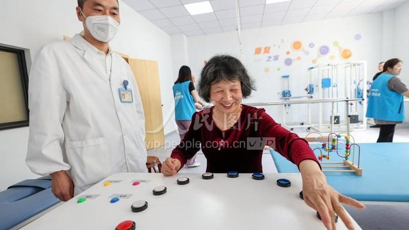 智能养老院设备：揭秘十大品牌背后的技术秘密